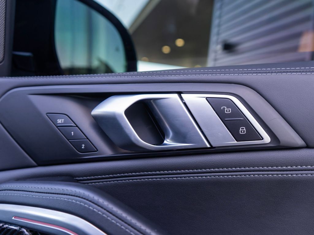 Used 2024 BMW X6 M Competition image 37