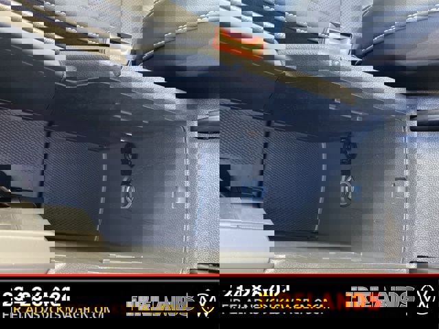 New 2025 Volkswagen Tiguan SE image 43