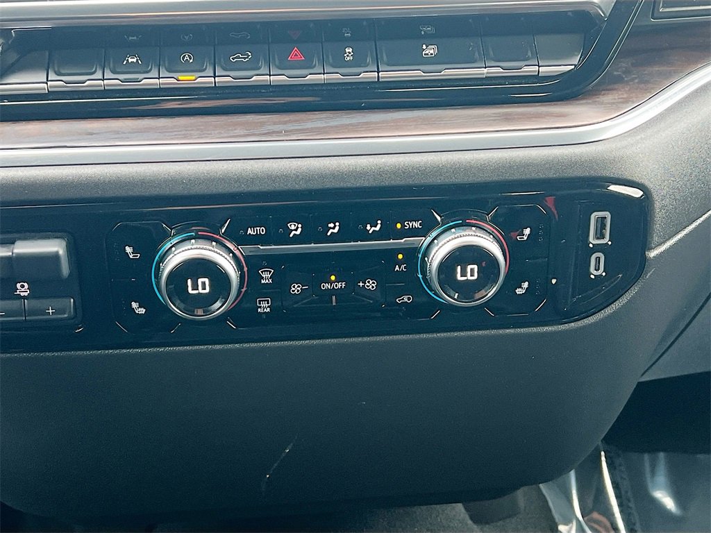 Used 2025 GMC Sierra 1500 SLT image 16