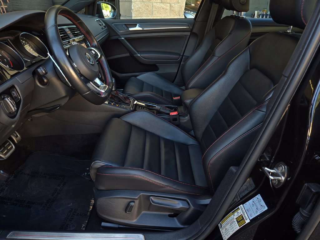 Used 2021 Volkswagen GTI SE FWD image 20