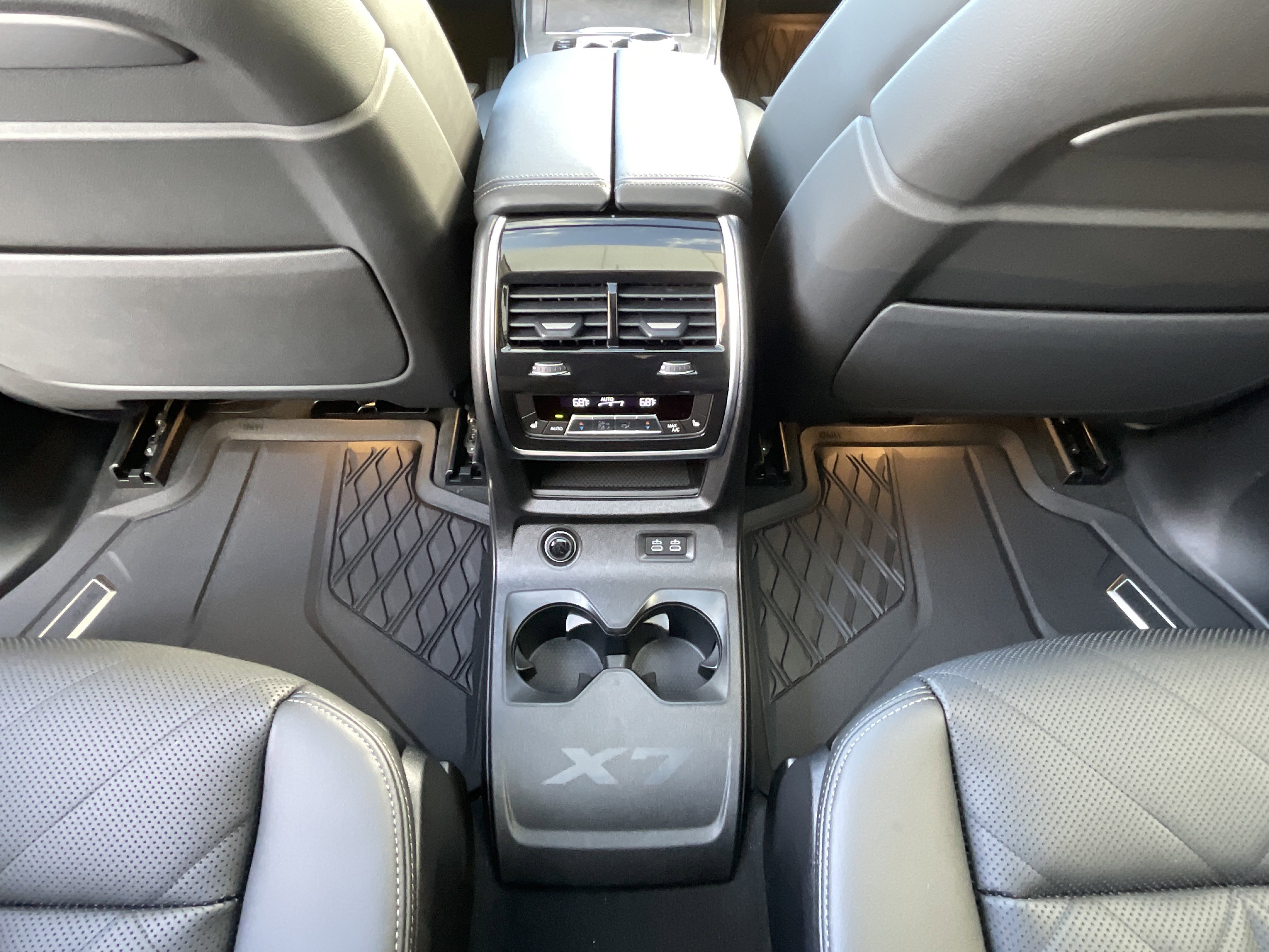 New 2026 BMW X7 xDrive40i image 25