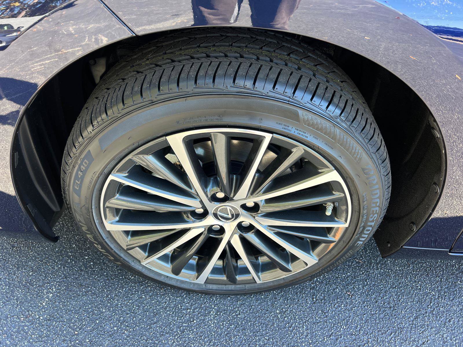 New 2025 Lexus ES 350 w/ Premium Package image 12