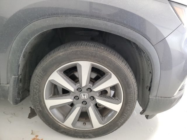 Used 2025 Honda Pilot Elite image 4