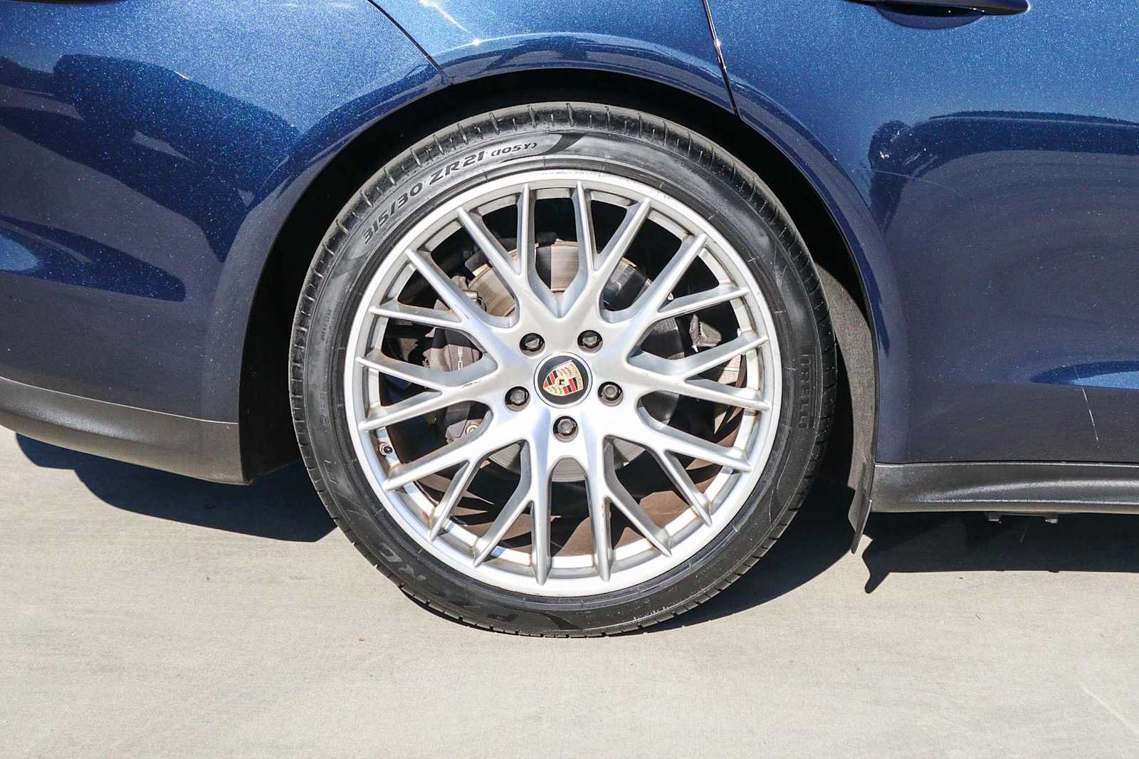 Used 2021 Porsche Panamera RWD image 10