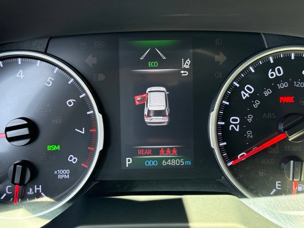Certified 2020 Toyota RAV4 XLE Premium AWD/4WD image 27