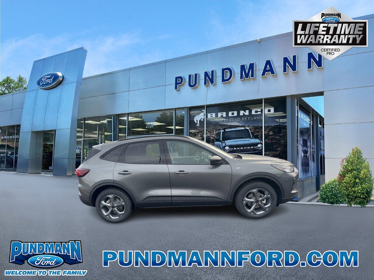 New 2025 Ford Escape ST-Line w/ Cold Weather Package