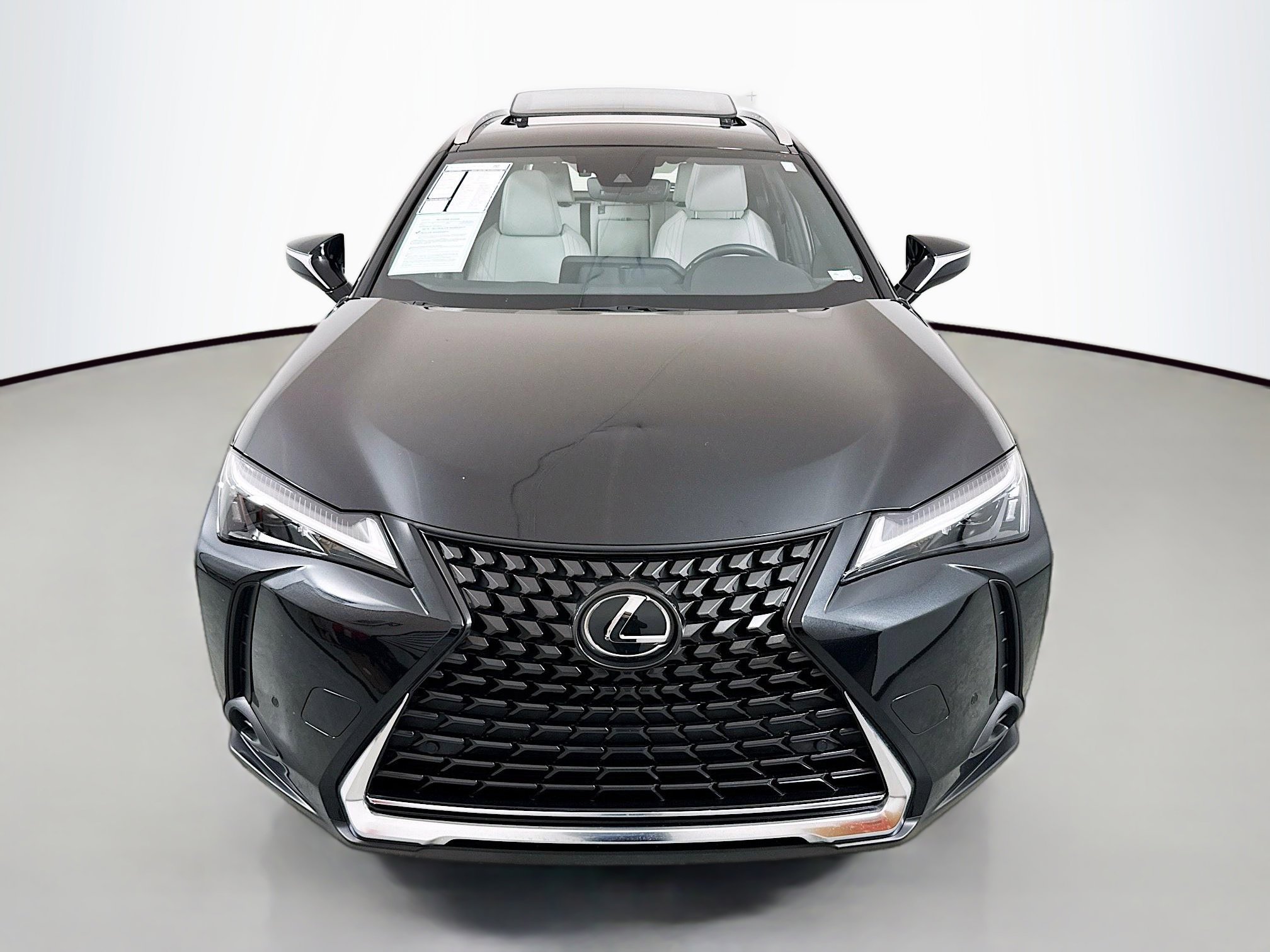 Used 2024 Lexus UX 250h AWD w/ Premium Package image 2