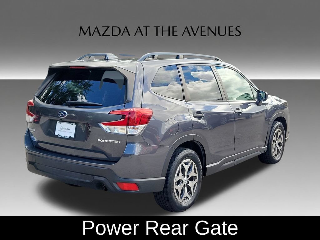 Used 2022 Subaru Forester Premium AWD/4WD image 4