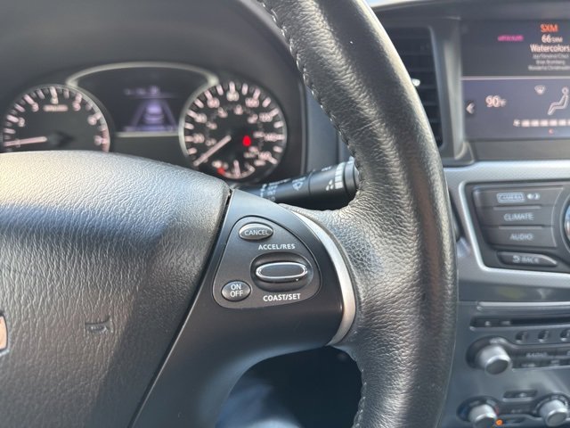 Used 2017 Nissan Pathfinder SL image 26