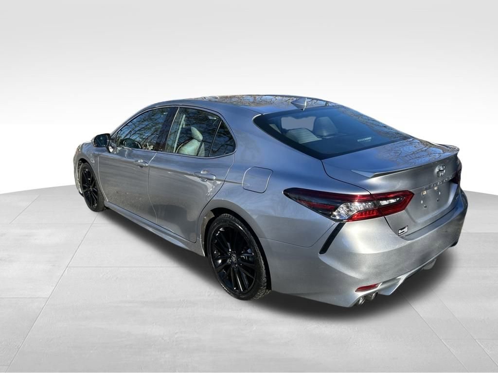 Used 2024 Toyota Camry XSE image 3