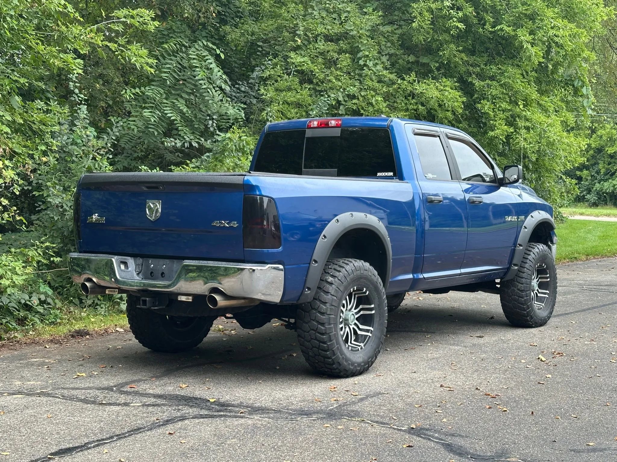 Used 2010 Dodge Ram 1500 Truck SLT w/ Luxury Group image 17