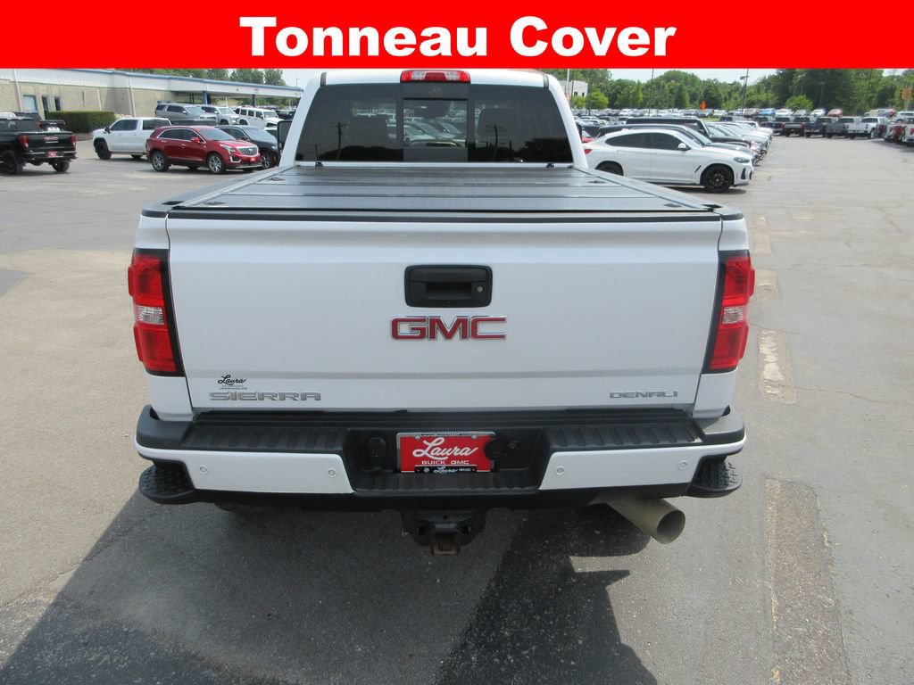 Used 2019 GMC Sierra 2500 Denali w/ Duramax Plus Package AWD/4WD image 9