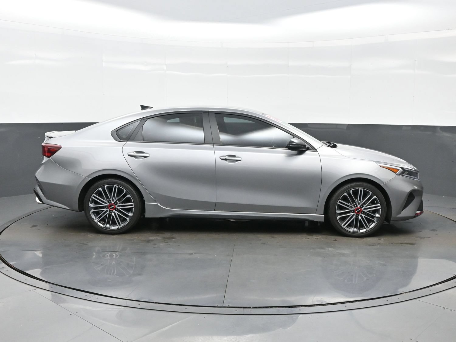 Used 2024 Kia Forte GT FWD image 7