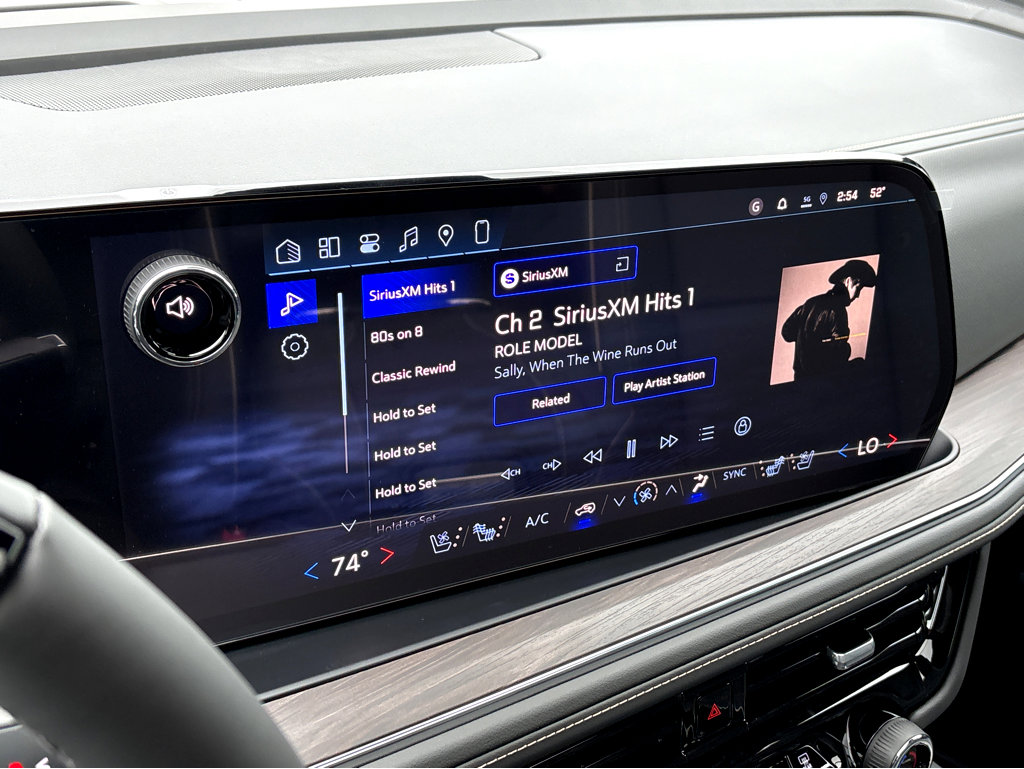 New 2026 Chevrolet Suburban Premier image 8