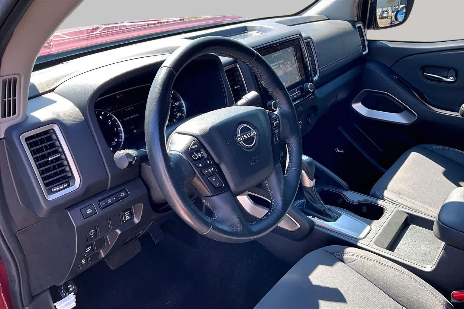 Certified 2024 Nissan Frontier SV w/ SV Convenience Package RWD image 18