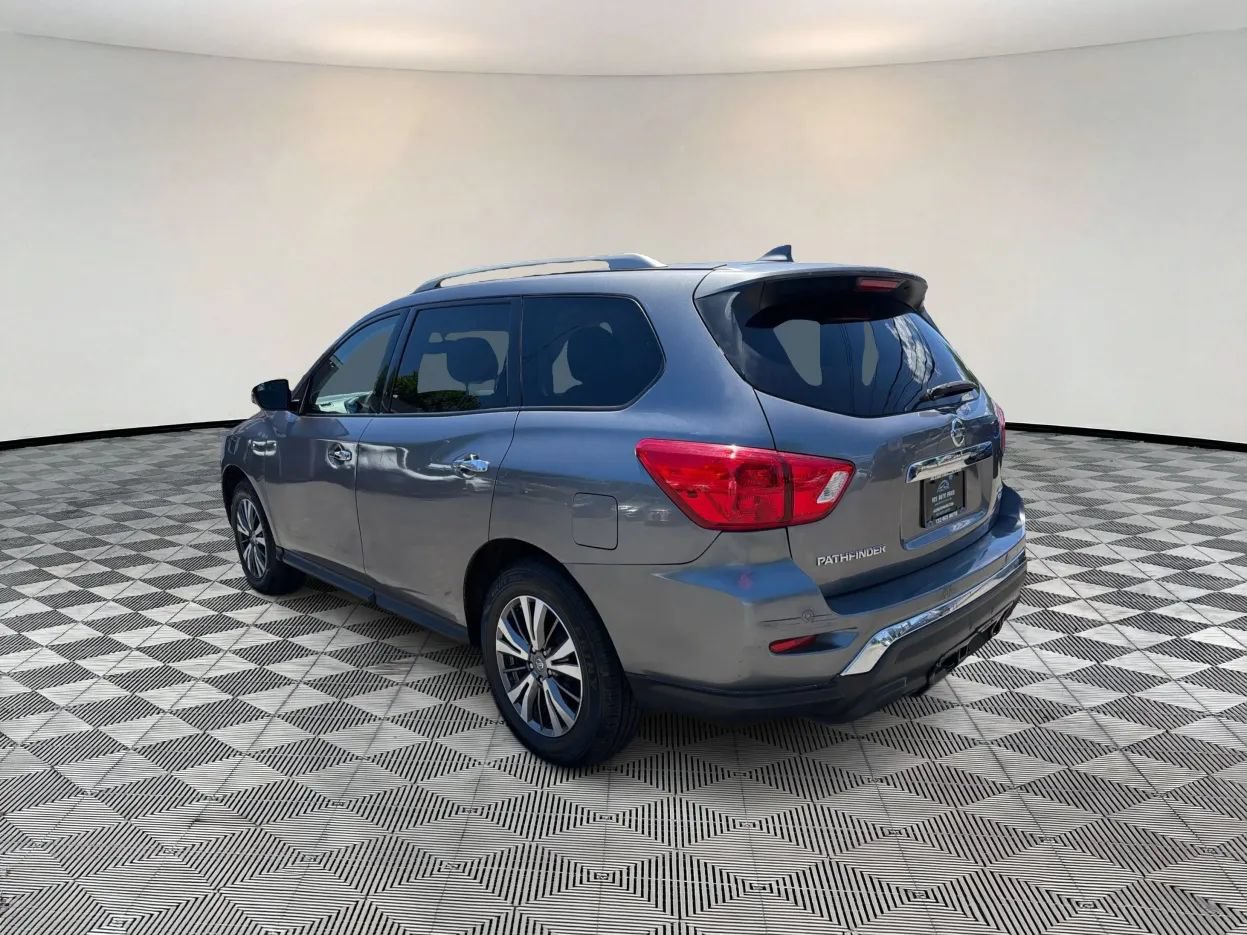 Used 2019 Nissan Pathfinder SV w/ SV Tech Package AWD/4WD image 5
