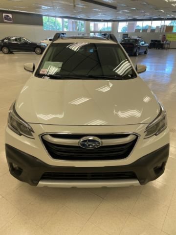 Used 2022 Subaru Outback Limited AWD/4WD image 2