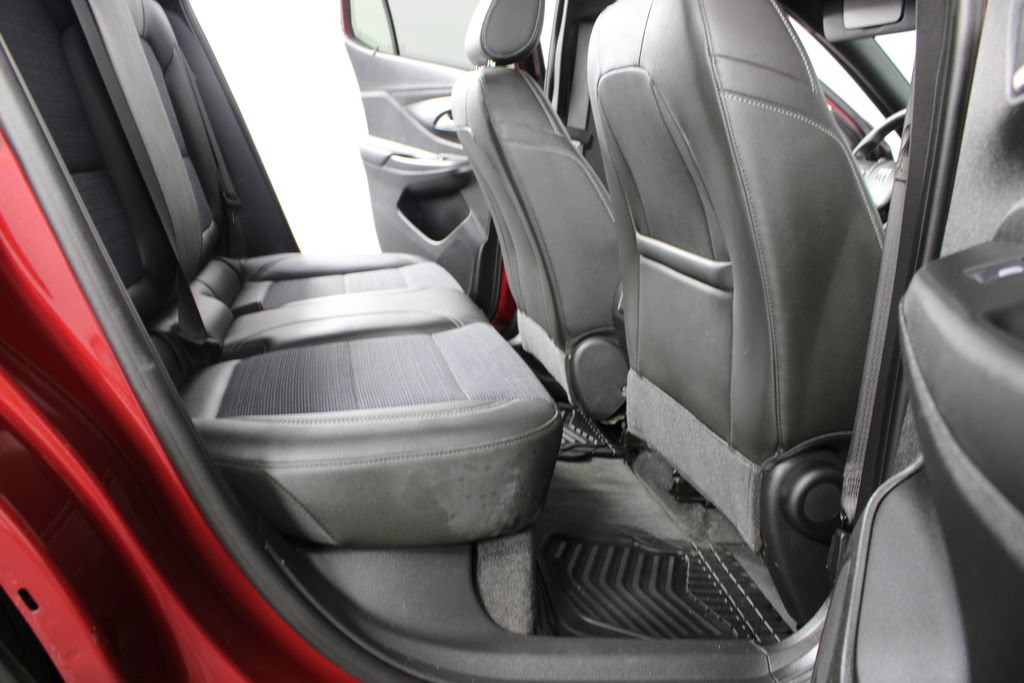 Used 2024 Buick Envista Preferred w/ Convenience II Package FWD image 19