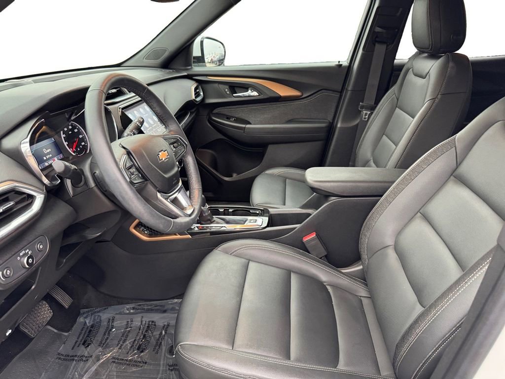 Used 2023 Chevrolet TrailBlazer ACTIV w/ Sun and Liftgate Package image 9
