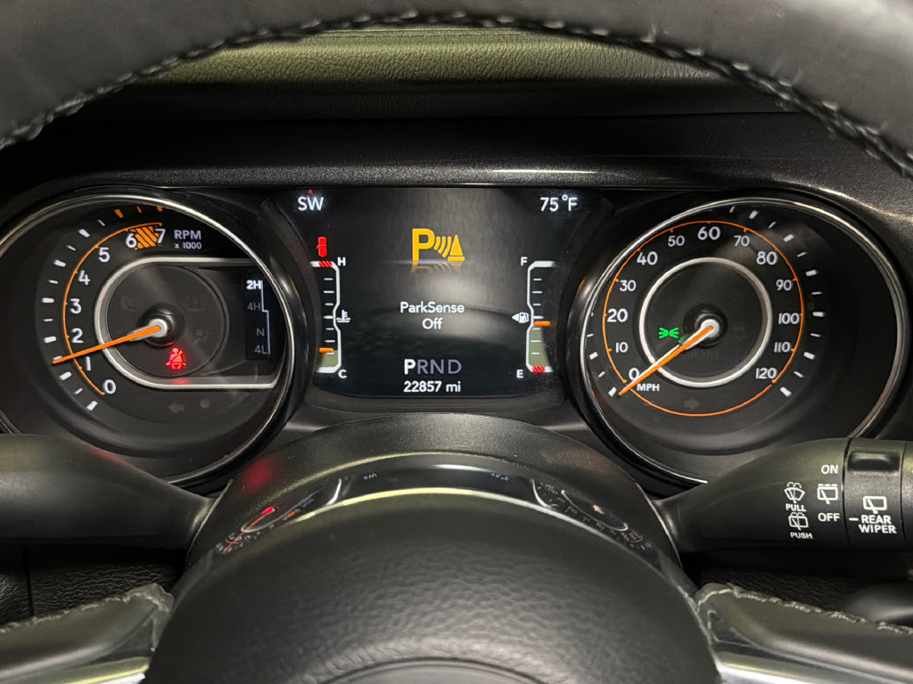Used 2022 Jeep Wrangler Unlimited Sahara AWD/4WD image 24
