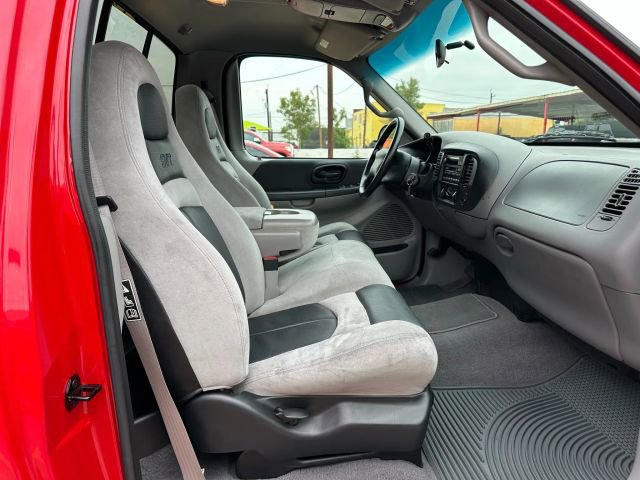 Used 2001 Ford F150 Lightning image 17