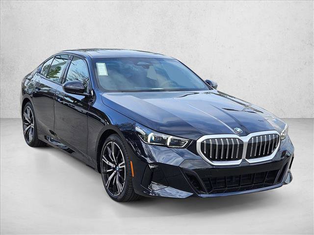 Used 2026 BMW 530i xDrive w/ M Sport Package AWD/4WD image 3