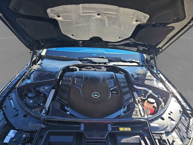 Used 2022 Mercedes-Benz S 580 4MATIC Sedan w/ AMG Line Package image 34
