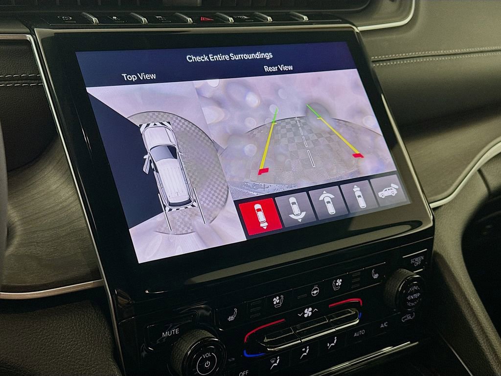 Certified 2025 Jeep Grand Cherokee Limited w/ Luxury Tech Group II image 23