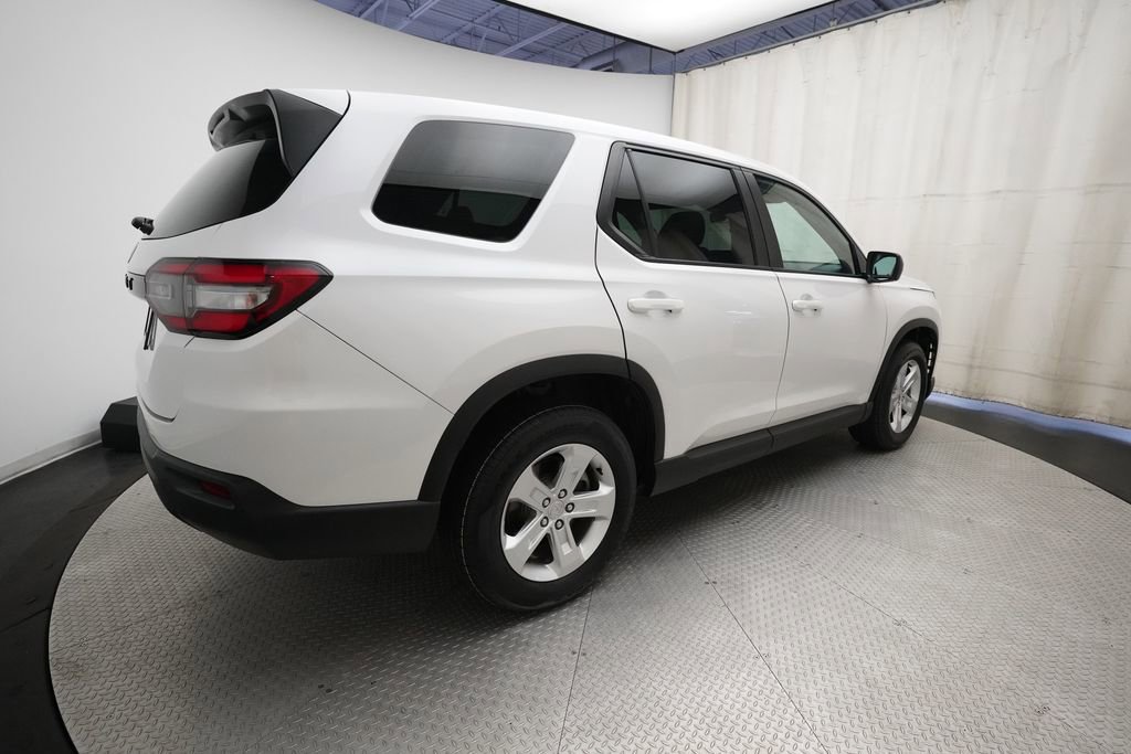 Certified 2023 Honda Pilot LX image 35