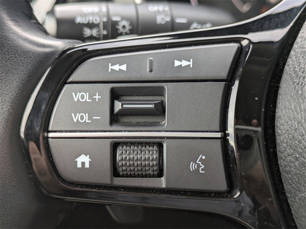 Used 2025 Honda Pilot Touring image 26