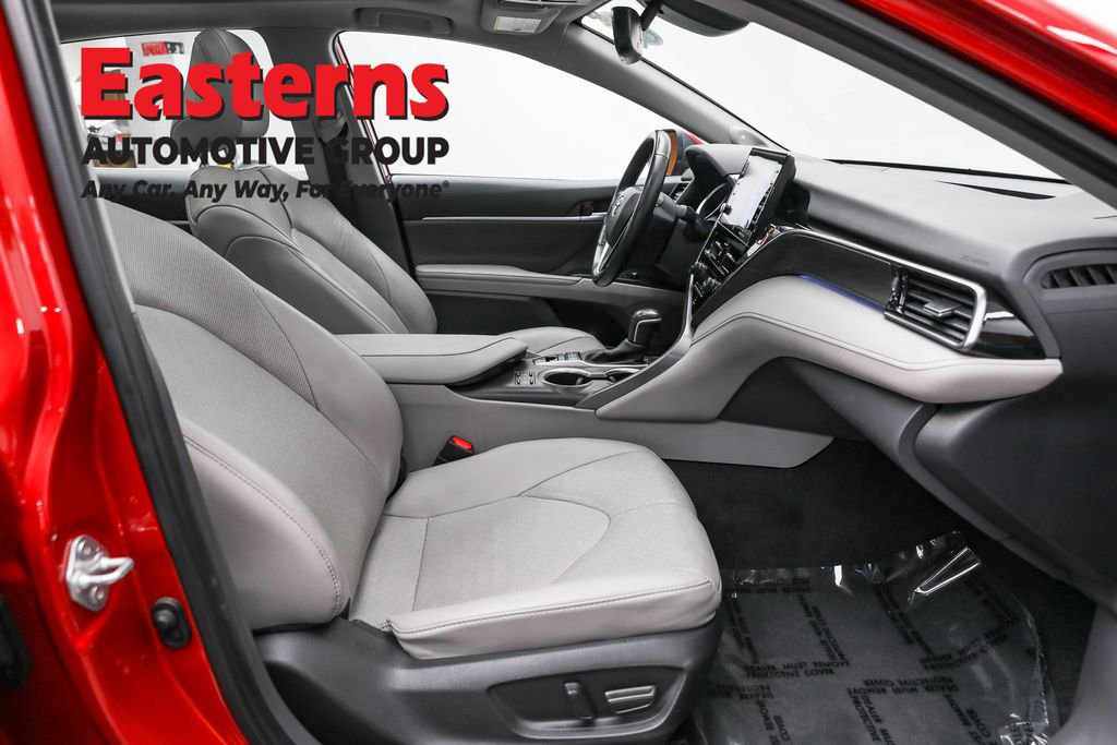 Used 2023 Toyota Camry XLE w/ Navigation Package image 26