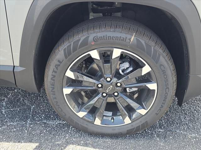 New 2026 Chevrolet Equinox RS w/ Convenience Package III FWD image 32