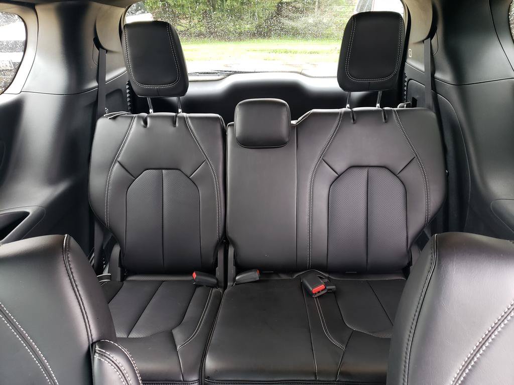 New 2026 Chrysler Pacifica Select AWD/4WD image 13