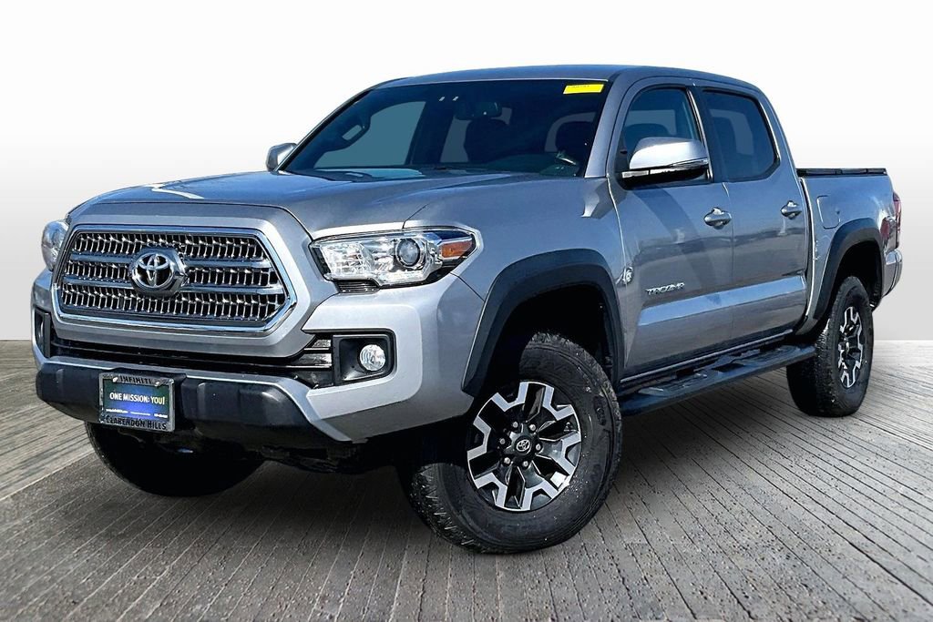 Used 2016 Toyota Tacoma TRD Off-Road w/ Towing Package image 3