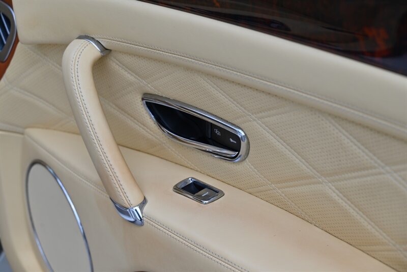 Used 2016 Bentley Flying Spur W12 AWD/4WD image 19