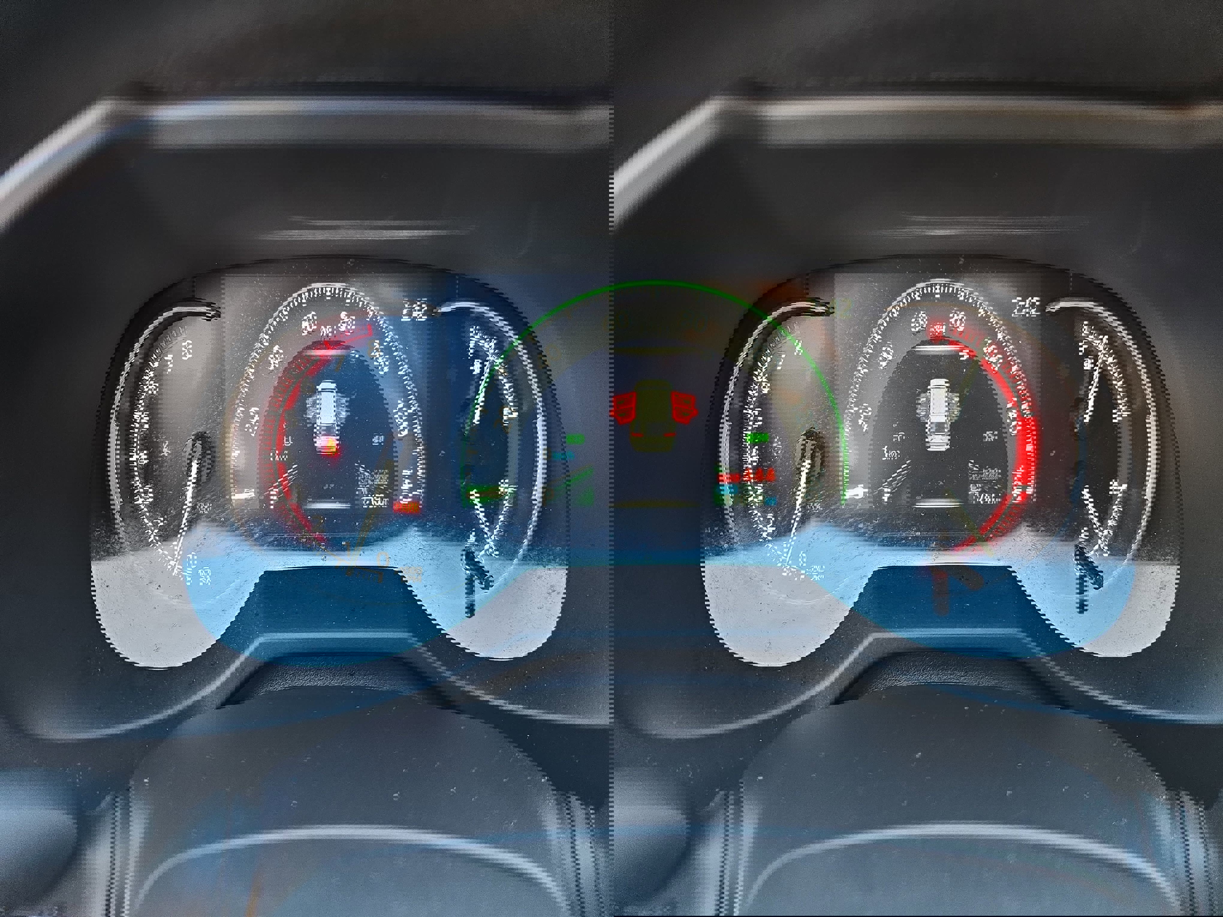 Used 2025 Toyota RAV4 XLE w/ Convenience Package image 19