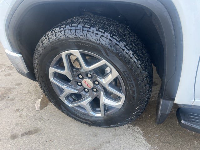 Certified 2023 GMC Sierra 1500 SLT w/ X31 Off-Road Package image 33