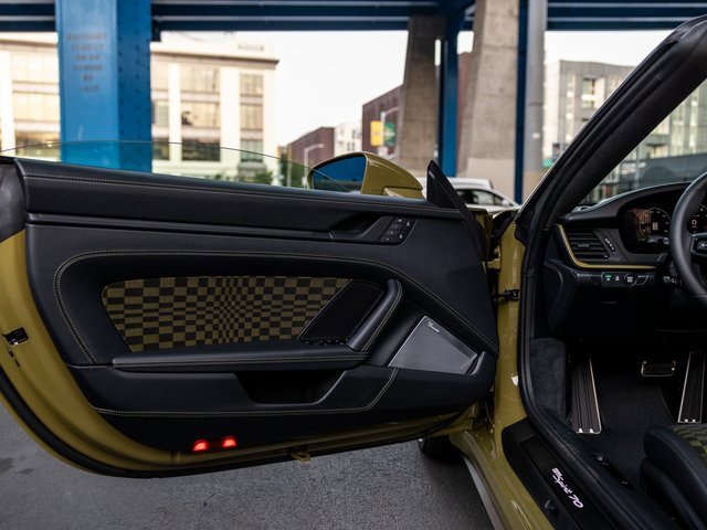 Used 2026 Porsche 911 Carrera 4 GTS image 30