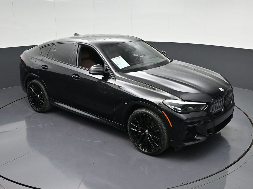 Used 2023 BMW X6 M50i w/ Dynamic Handling Package AWD/4WD image 31