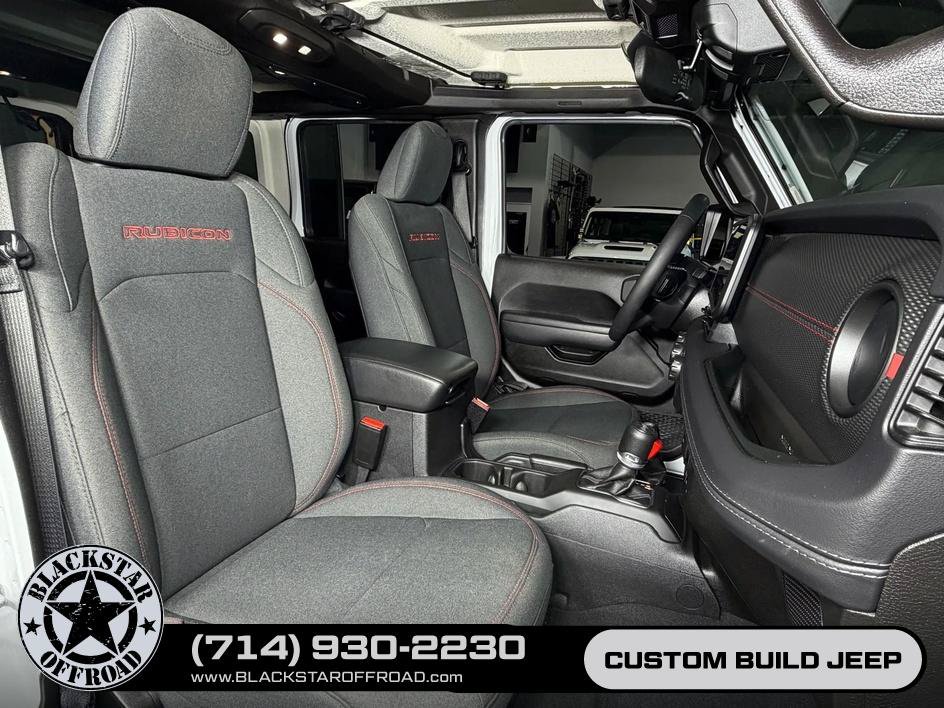 Used 2025 Jeep Wrangler Unlimited Rubicon AWD/4WD image 18