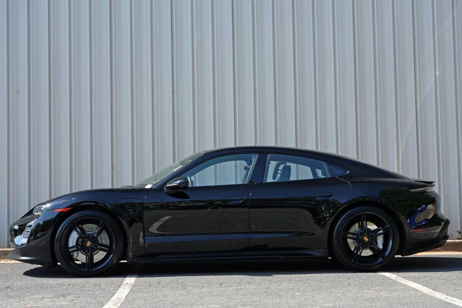 Used 2024 Porsche Taycan GTS w/ Premium Package (P6U) AWD/4WD image 9