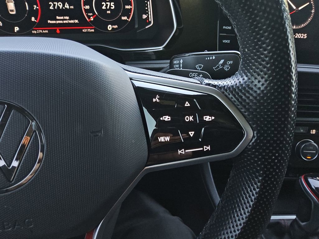 Used 2022 Volkswagen Jetta GLI Autobahn w/ GLI Black Package image 25