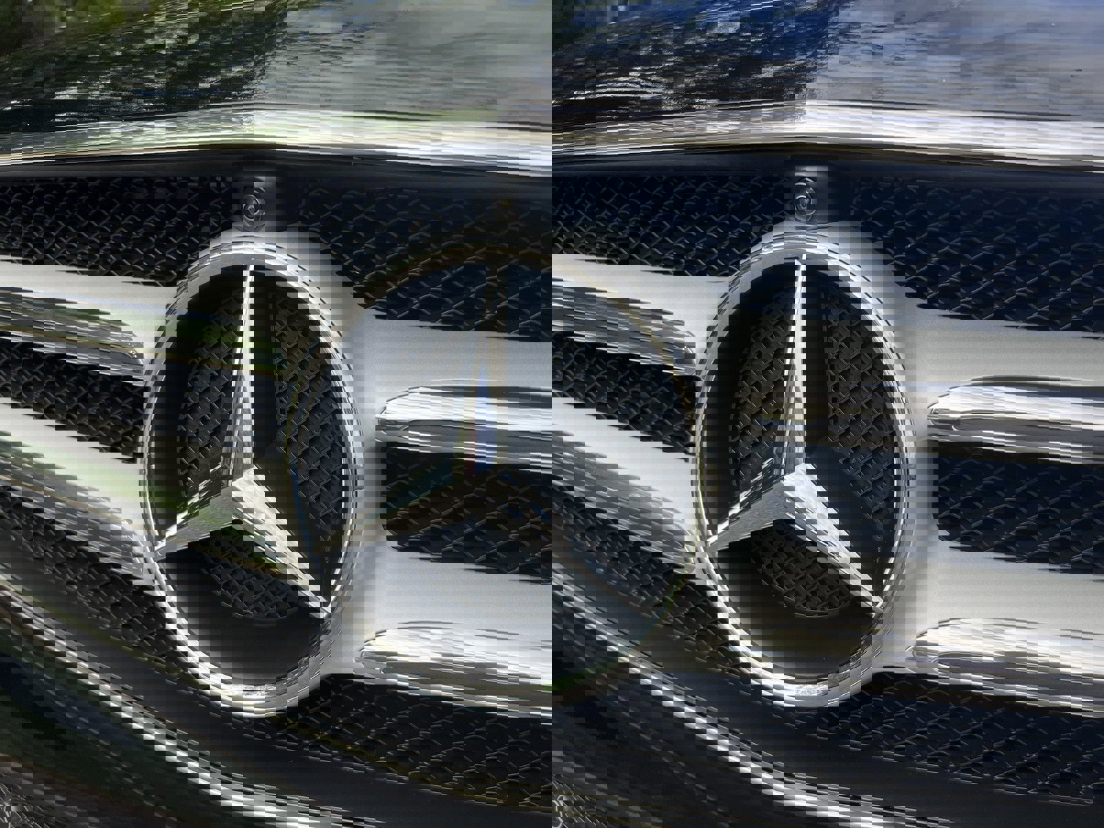 Used 2019 Mercedes-Benz E 300 4MATIC image 65