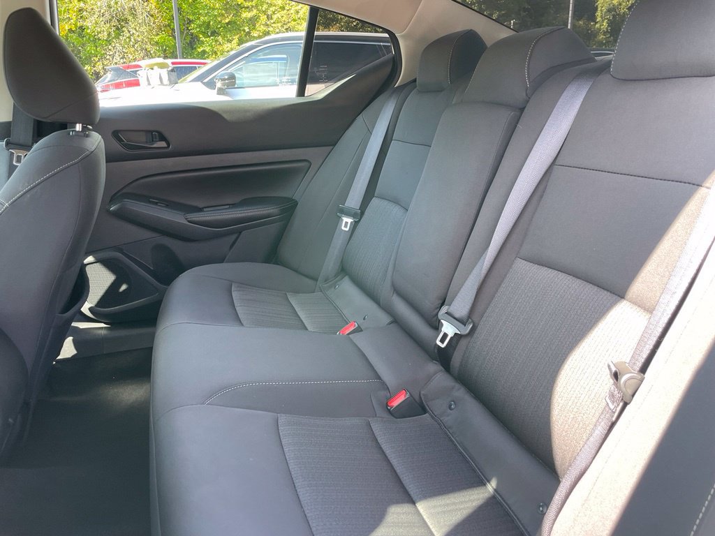 Certified 2025 Nissan Altima 2.5 SV w/ SV Special Edition Package AWD/4WD image 9