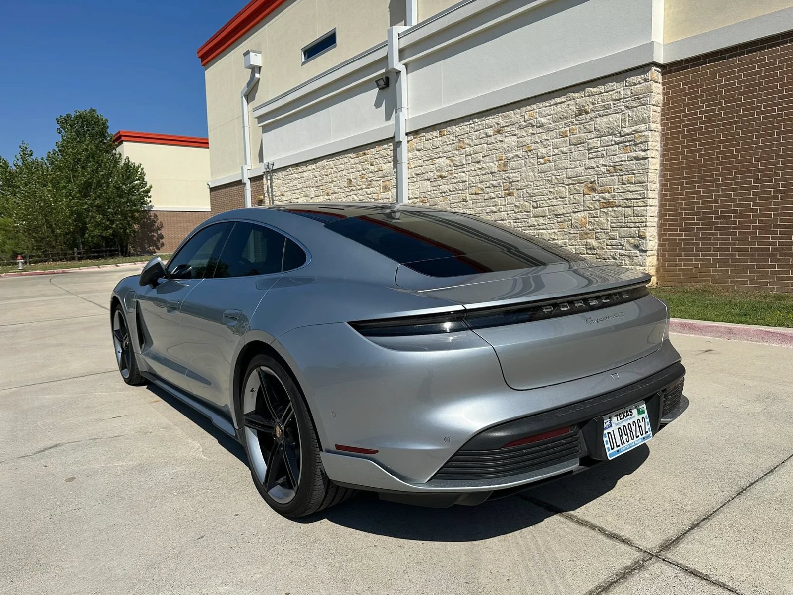 Used 2020 Porsche Taycan 4S AWD/4WD image 4