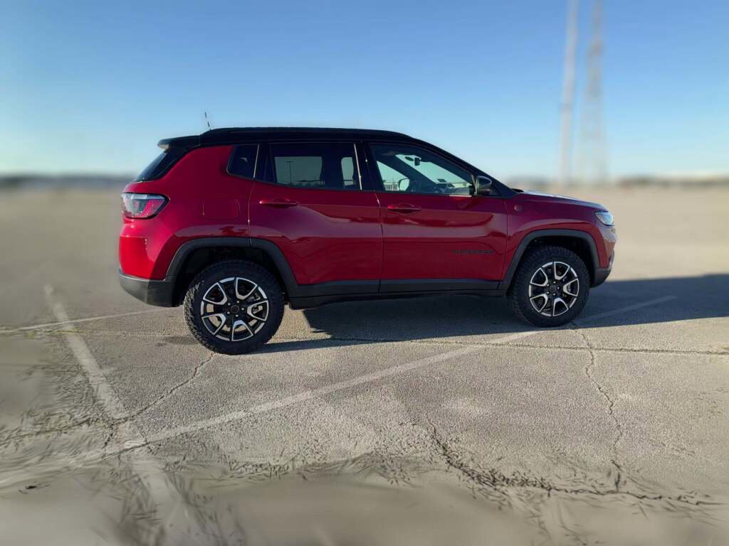 New 2026 Jeep Compass Trailhawk image 13