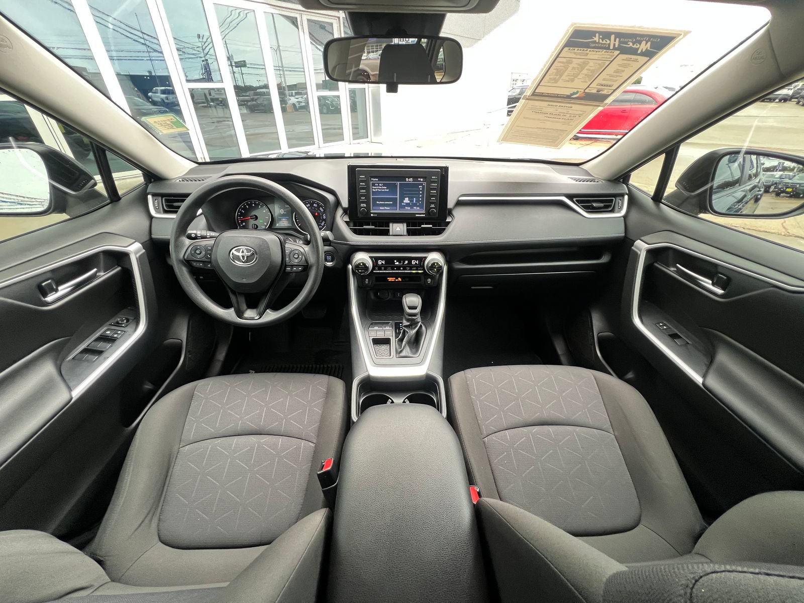Used 2020 Toyota RAV4 XLE FWD image 18