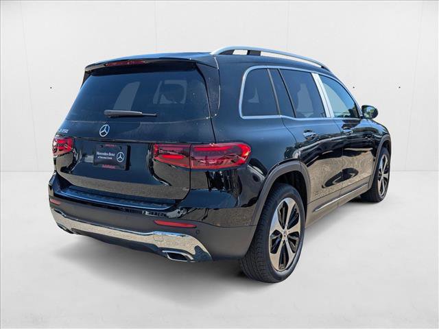 New 2025 Mercedes-Benz GLB 250 image 2