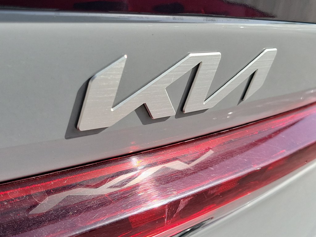 Used 2023 Kia K5 GT-Line w/ GT-Line Premium Package FWD image 11