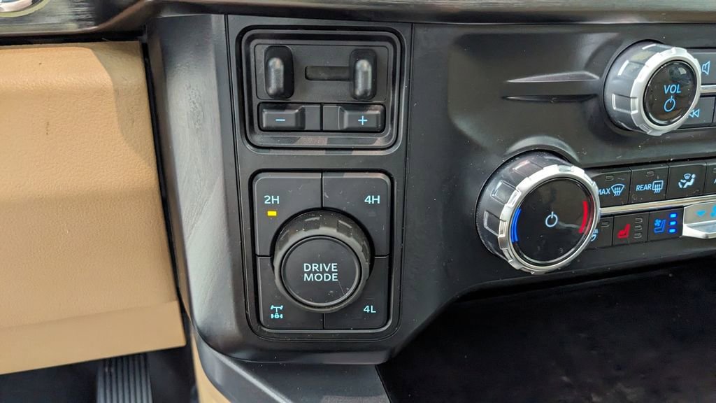 Certified 2024 Ford F350 Lariat w/ Chrome Package AWD/4WD image 30